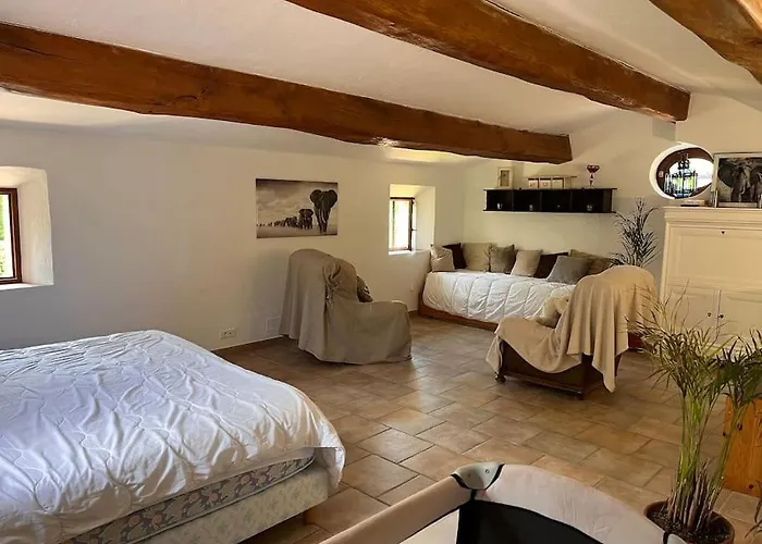 Magnifique villa en pierre au calme absolu